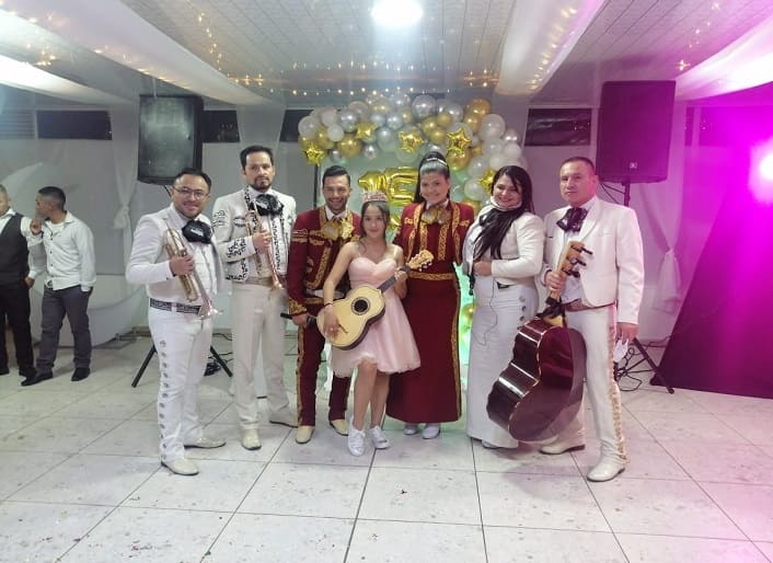 Mariachis en Medellín hoy disponibles para serenatas y eventos